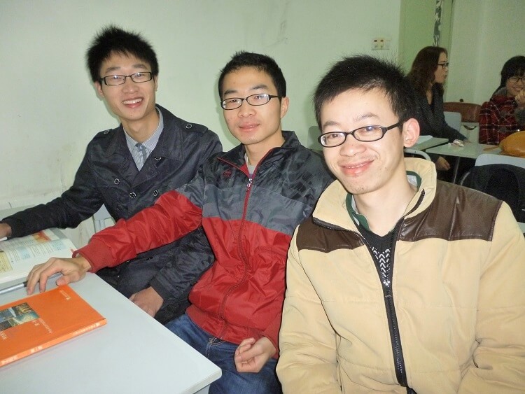 Teaching oral English to university students in China